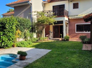 Casa · 234m² · 5 Ambientes · 2 Cocheras · Casa en Olivos - Maipu/uzal