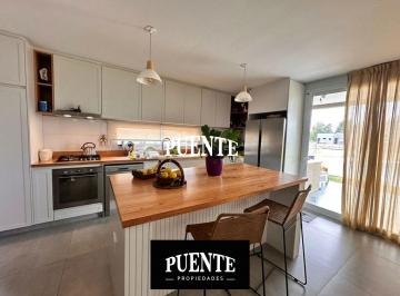 Casa · 190m² · 6 Ambientes · 2 Cocheras · Fincas del Alba - Apto Credito!
