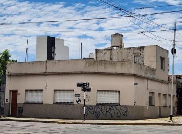 Terreno · 150m² · Lote en Esquina Apto Emprendimiento Av Belgrano Esquina