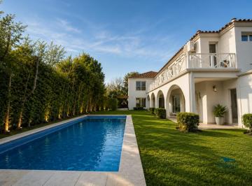 Casa de 7 ambientes, Pilar · Boulevares Venta 4 Dorm Ulrich Propiedades