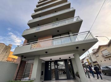 Departamento · 50m² · 2 Ambientes · 1 Cochera · Departamento de Dos Ambientes en Alquiler con Cochera y Baulera, Ubicado en Olivos.