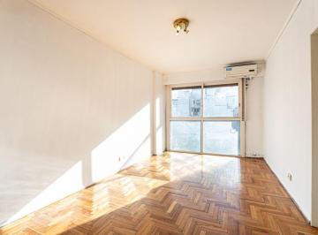 Departamento de 2 ambientes, Belgrano · ¡Maravilloso 2 Ambientes con Cochera y Baulera en Venta en Belgrano!