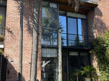Casa · 115m² · 4 Ambientes · 1 Cochera · Casa en Venta 5 Ambientes Martínez