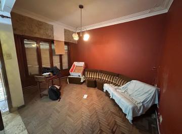 PH · 105m² · 4 Ambientes · 1 Cochera · PH Calle 6 y 38 Al Frente