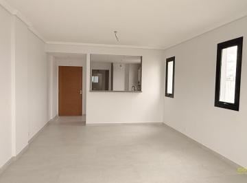 Departamento · 77m² · 3 Ambientes · Venta Departamento 3 Ambientes Frente a Plaza - Lugano