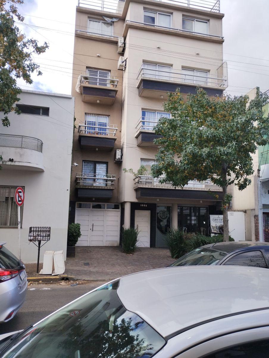 Avenida Mitre 1000