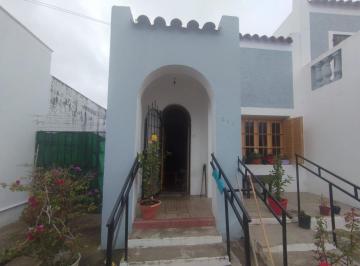 Casa · 124m² · 4 Ambientes · 1 Cochera · Vendo Excelente Oportunidad! Centrica en Alta Gracia