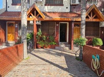 Casa · 140m² · 5 Ambientes · 2 Cocheras · Impecable Duplex 5 Ambientes en Olivos - 2 Cuadras Av Maipu