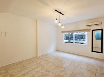 Departamento · 61m² · 3 Ambientes · Excelente 3 Ambientes Al Frente Muy Luminoso Impecable