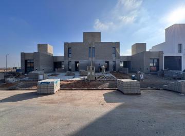 Casa · 59m² · 3 Ambientes · 2 Cocheras · Duplex a Estrenar 2 Dorm. en Planta Baja!