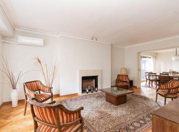 Departamento · 152m² · 5 Ambientes · 1 Cochera · Piso con Cochera Fija en Belgrano C/ Gran Balcon