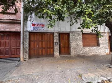 Foto · Casa con Posibilidad de Edificar Edificio