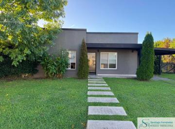Casa de 4 ambientes, Pilar · Casa en Venta C/ Cochera en Manzanares Chico