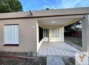 Casa · 70m² · 3 Ambientes · Casa en Venta - 2 Dorm. 1 Baño - Aguas Verdes