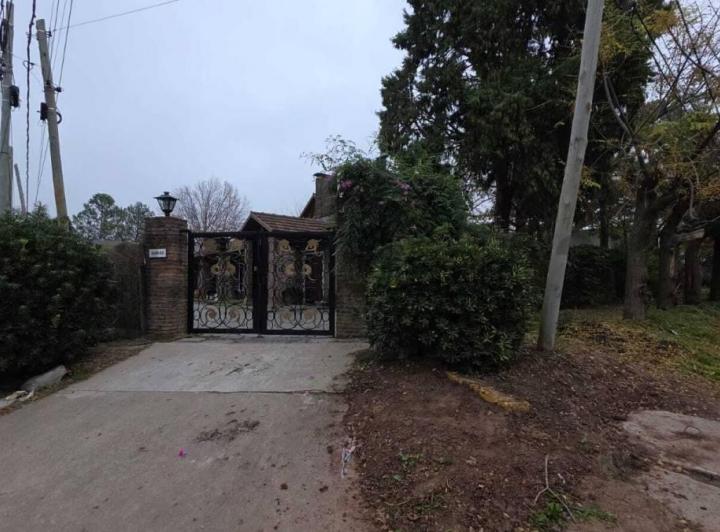 Terreno · 1283m² · 5 Ambientes · 1 Cochera