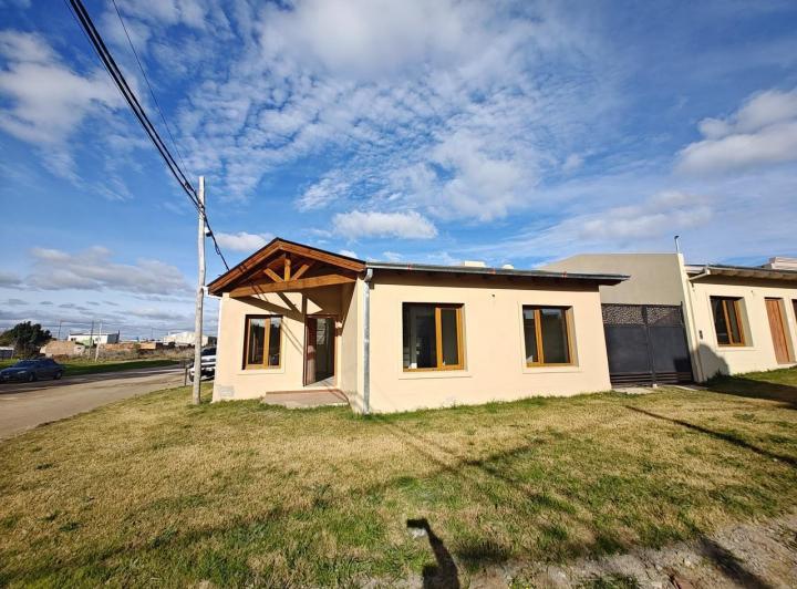 Casa · 63m² · 2 Dormitorios · 1 Cochera
