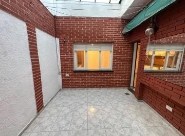 Casa · 94m² · 3 Ambientes · Venta Casa de Pasillo Única en Luis Agote con Terraza