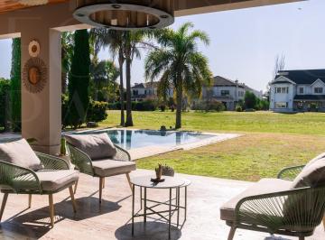 Casa · 840m² · 7 Ambientes · 1 Cochera · Casa en Venta, 7 Ambientes, en Canning Barrio Saint Thomas Este, Canning, Al Golf