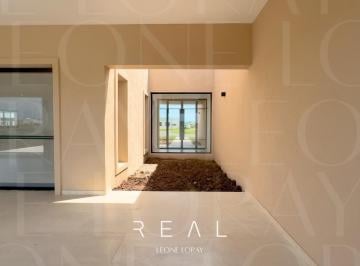 Casa · 170m² · 5 Ambientes · 1 Cochera · Casa en Venta, 5 Ambientes, Barrio San Sebastian, Pilar, Area 11, Al Lago Oportunidad!