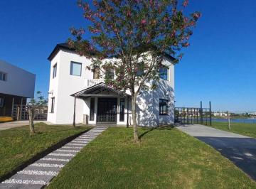 Casa · 150m² · 6 Ambientes · 2 Cocheras · Casa en Venta, 6 Ambientes, San Sebastian, Pilar, Vistas Abiertas a Laguna