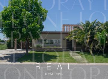 Casa · 160m² · 4 Ambientes · 3 Cocheras · Casa en Venta, 4 Ambientes, Barrio San Sebastian, Pilar