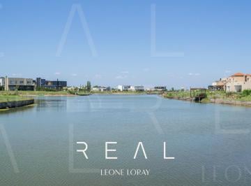 Casa · 170m² · 5 Ambientes · 4 Cocheras · Casa en Venta, 5 Ambientes, en Barrio San Sebastian, Pilar