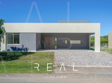 Casa · 885m² · 4 Ambientes · 2 Cocheras · Casa en Venta, 5 Ambientes, en Fincas del Alba Canning, Apto Credito, Escritura