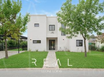 Casa · 180m² · 5 Ambientes · 2 Cocheras · Casa en Venta, 5 Ambientes, Barrio San Matias, Escobar