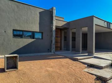 Casa · 159m² · 4 Ambientes · Casa en Venta Villa Michelo Maipu
