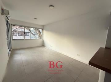 Departamento · 33m² · 2 Ambientes · 1 Cochera · Venta Apto Credito Bancario y Personal.2 Ambientes con Balcón. Cochera. Espacio Para Lavarropa