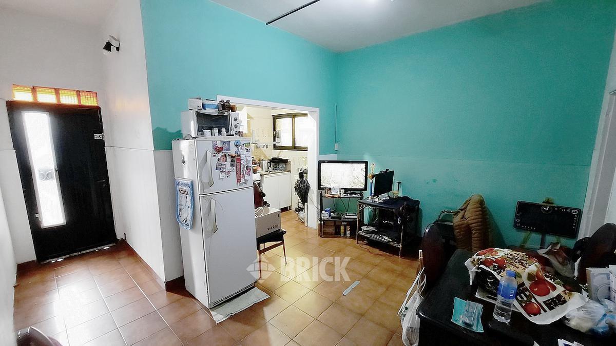 Cotagaita al 2200, Lanús Este, Lanús