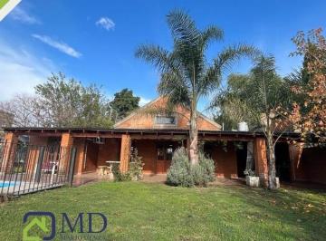 Quinta vacacional · 65m² · 2 Ambientes · Casa Quinta en Acceso a Gowland