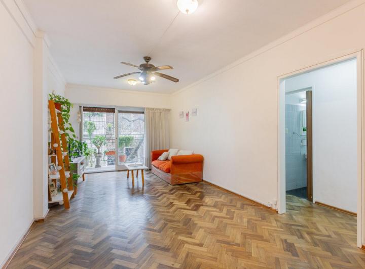 Venta. Departamento 4 Ambientes. Frente. Apto Crédito. Colegiales