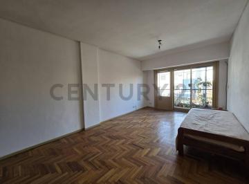 Departamento · 97m² · 4 Ambientes · 1 Cochera · Venta Departamento 4 Ambientes en Floresta