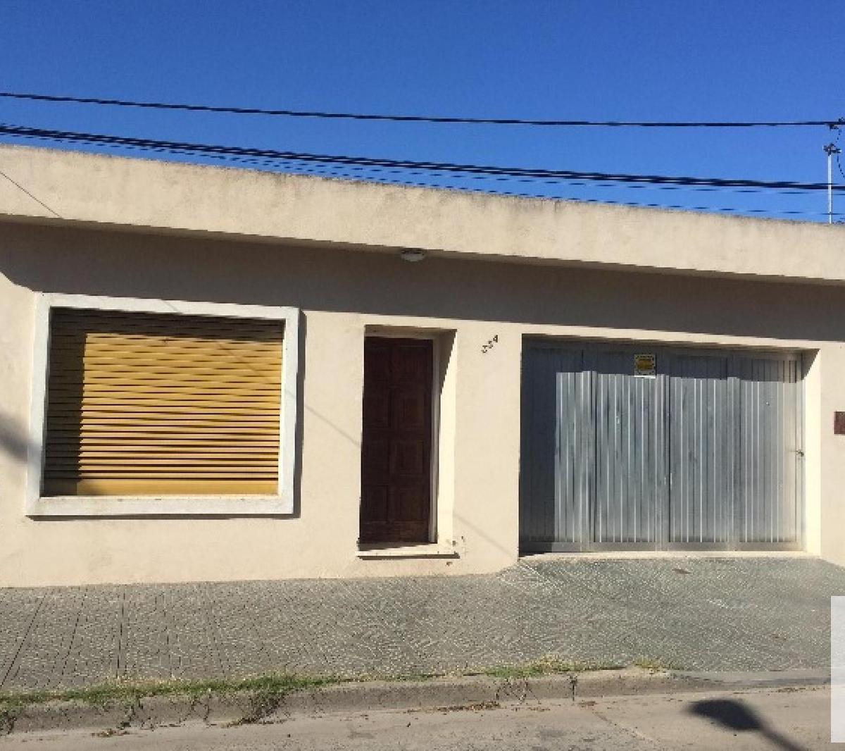 Maipú e/ Cordoba y Laprida