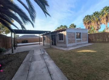Casa · 60m² · 2 Ambientes · 1 Cochera · Casa en Venta con Piscina