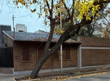 Casa · 112m² · 6 Ambientes · 1 Cochera · Estratégica Casa en 5ta Sección Oeste