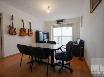 Departamento · 52m² · 3 Ambientes · 1 Cochera · Departamento en Venta 3 Ambientes con Cochera en Barracas