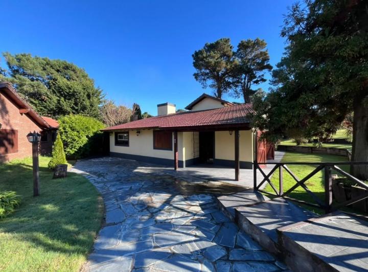 Casa · 130m² · 5 Ambientes · 1 Cochera