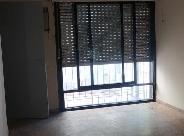 Casa de 3 ambientes, San José · Alquilo Casa