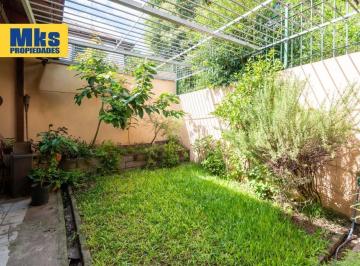 Casa · 146m² · 4 Ambientes · Venta. Casa 4 Ambientes. Patio y Jardin.