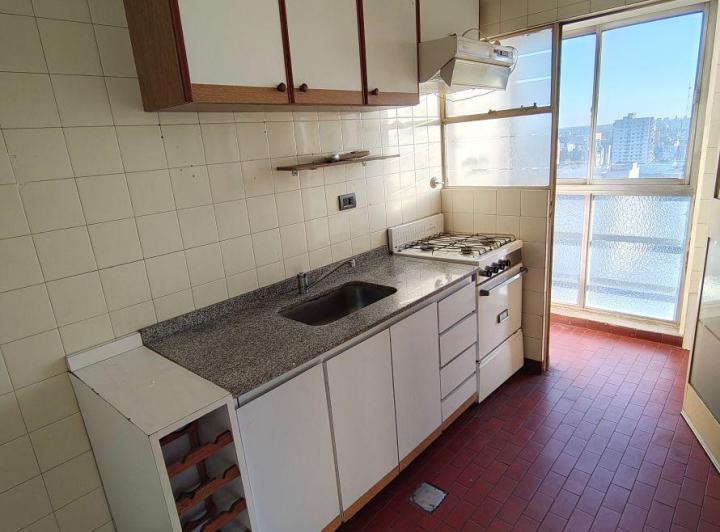 Departamento Dos Ambientes con Balcon en Alquiler