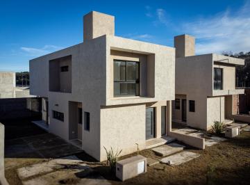 PH · 160m² · 7 Ambientes · 2 Cocheras · Dúplex en Venta 3 Dorm. Bº Privado Las Tosca