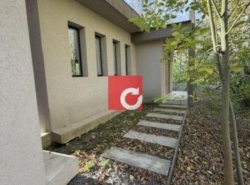 Casa de 4 ambientes, Brandsen · Venta de Casa en Barrio Los Bosquecitos - Cnel. Brandsen