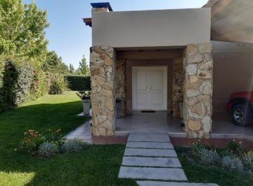 Casa · 190m² · 4 Ambientes · 2 Cocheras · Casa en Venta, Vistalba, Lujan de Cuyo