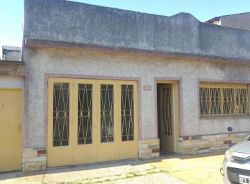WFE-WFE-251_2 · Casa 4 Ambientes. | Avellaeda Al 1900
