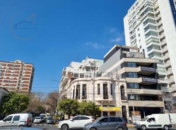 PH · 220m² · 6 Ambientes · Vendo Amplio PH Frente a Parque Centenario. Caballito