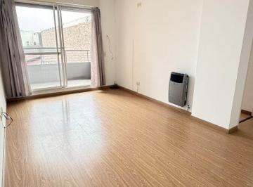 Departamento · 40m² · 2 Ambientes · Alem 2300. Luminoso. Impecable