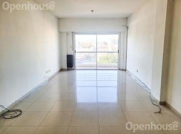 Departamento · 31m² · 1 Ambiente · Alquiler Monoambiente con Balcon - Floresta