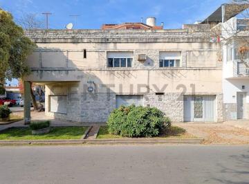 Casa · 256m² · 5 Ambientes · 1 Cochera · Casa - 3 Dorm. - Local Comercial - Cochera - Patio - Quincho - Distrito Sur, Rosario